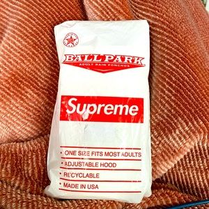 NWT~ SUPREME Ballpark Rain PONCHO (One Size Fits All) White w Hood (USA Made)